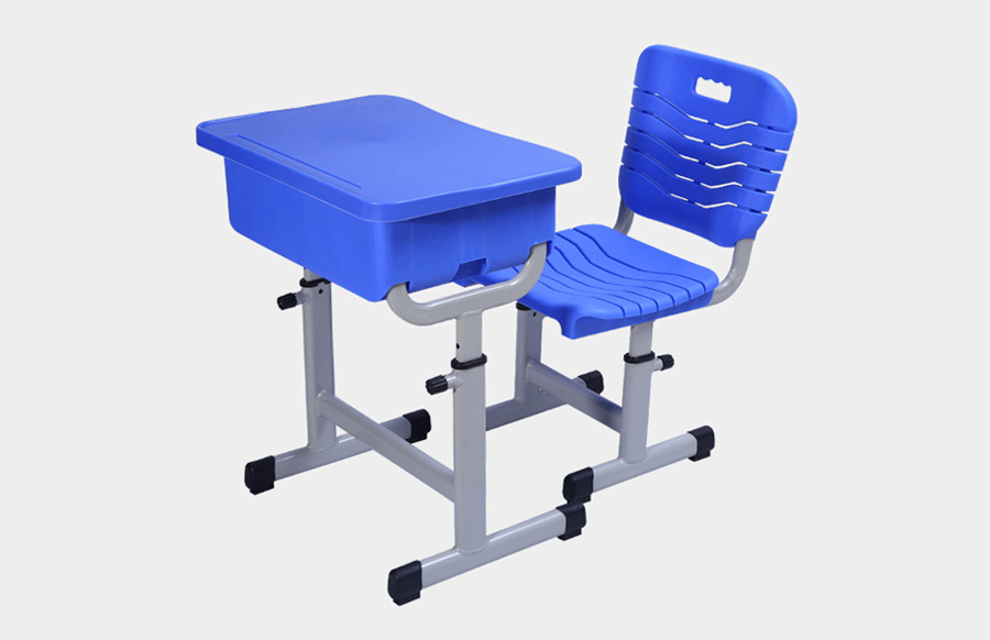 课桌椅.jpg